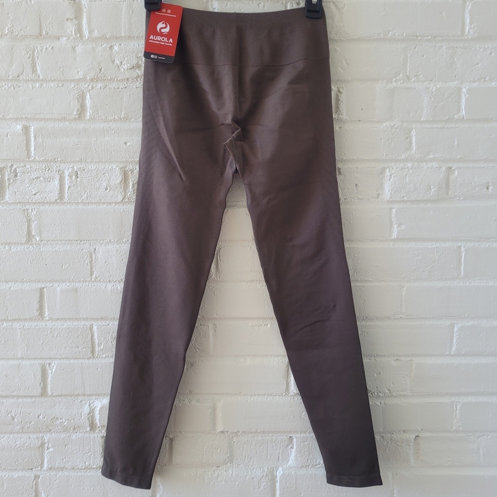 Aurola seamless leggings NWT